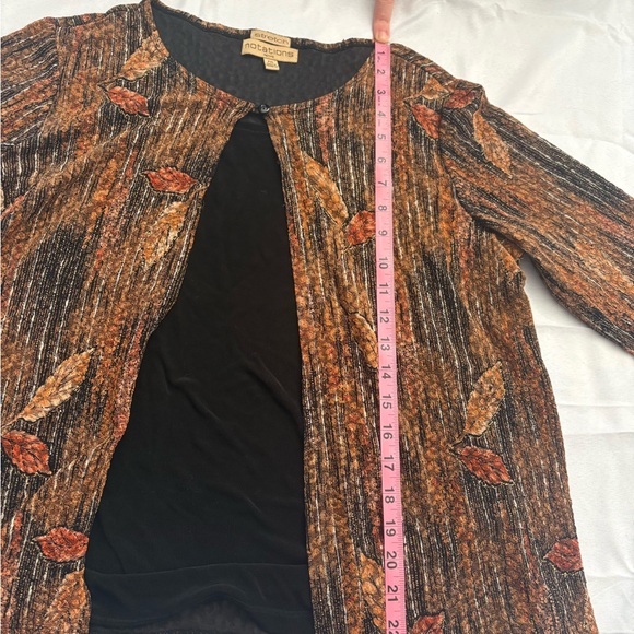 Notations Brown Leaf Pattern Cardigan - Picture 3 of 5